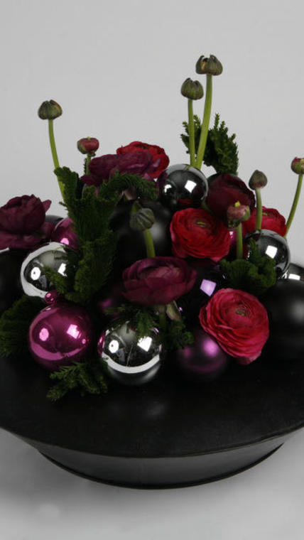 renoncule fuschia socle noir 1